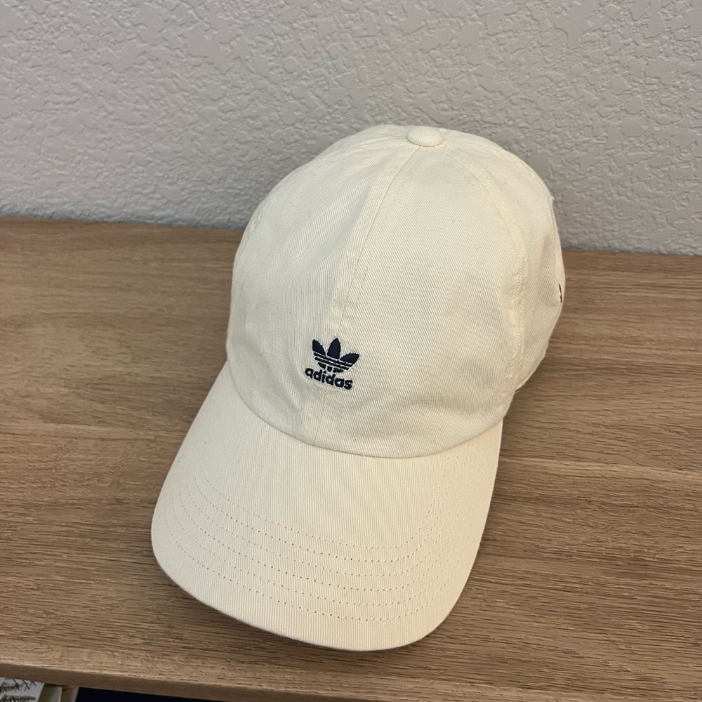 Adidas Originals Mini Logo Relaxed Hat creamy Adjustable